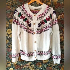 Northern Reflections 90s White Knit embroidery cardigan